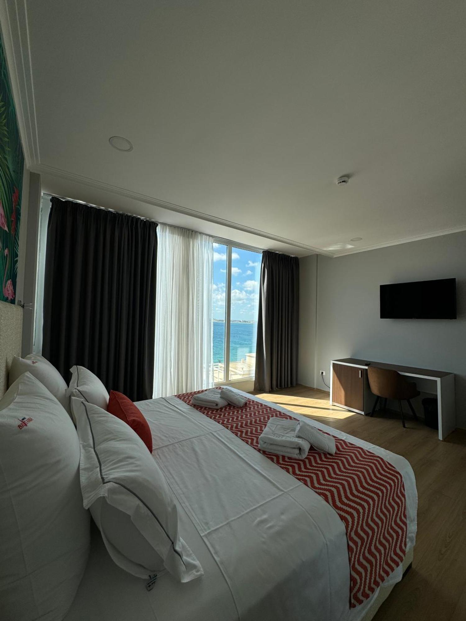 Hotel Britania Wlora Zewnętrze zdjęcie