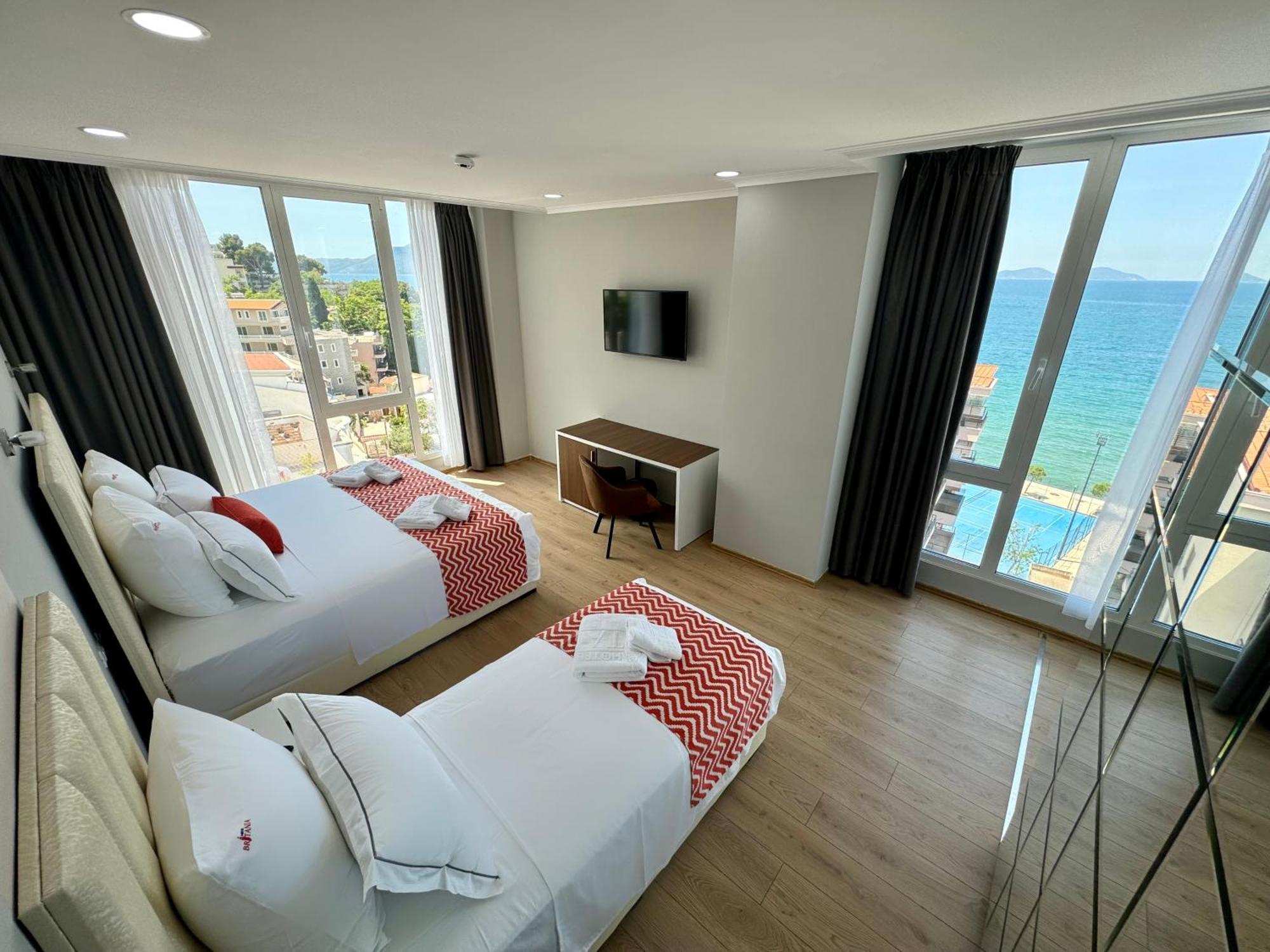 Hotel Britania Wlora Zewnętrze zdjęcie