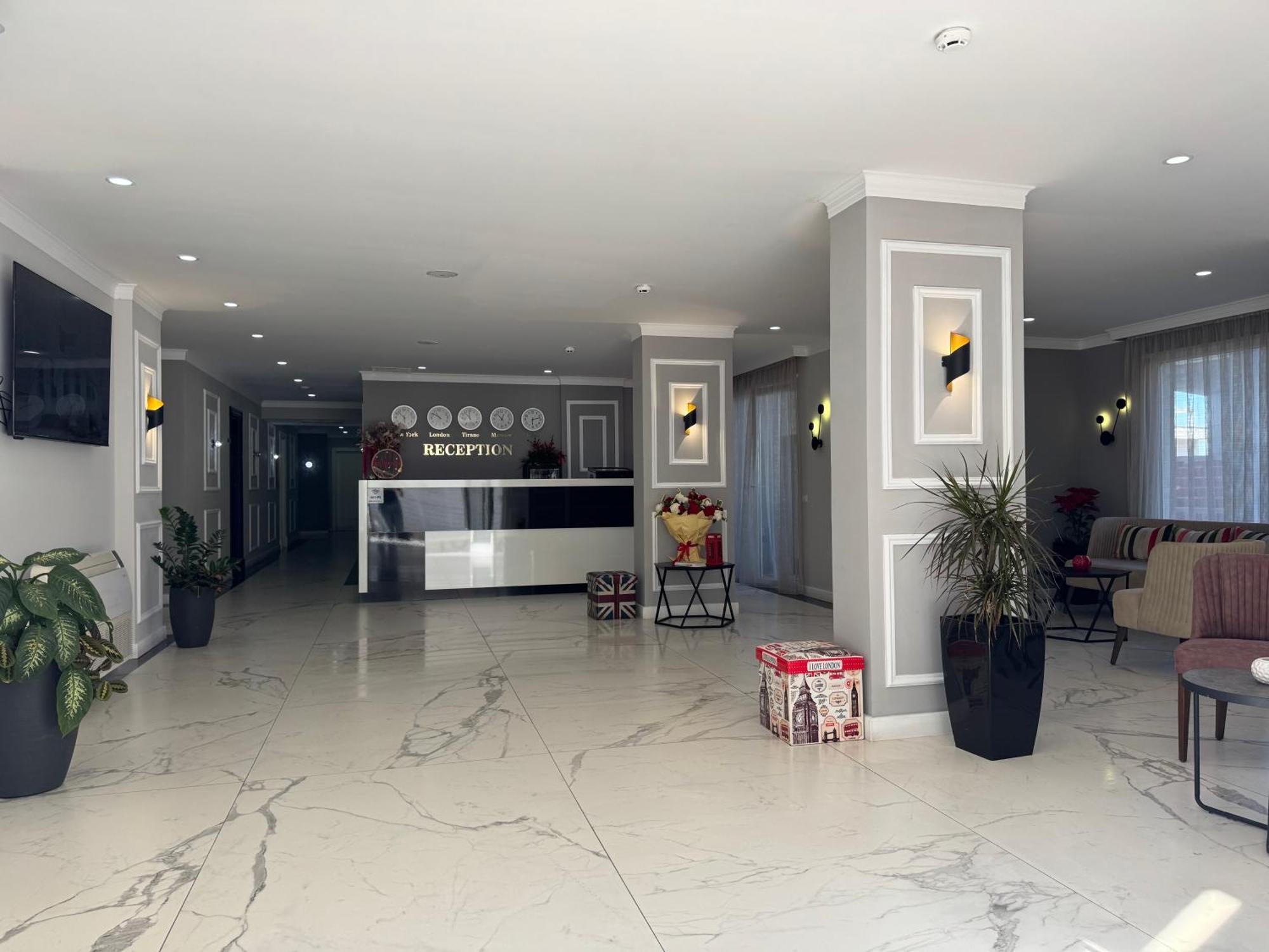Hotel Britania Wlora Zewnętrze zdjęcie